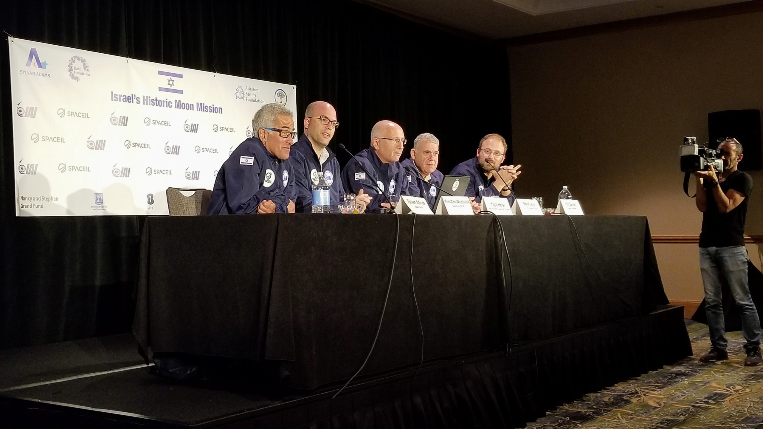 يتحدث المسؤولون في شركة SpaceIL و Israel Aerospace Industries في مؤتمر صحفي في أورلاندو، فلوريدا، في 20 فبراير 2019 [المصدر:Space.com]