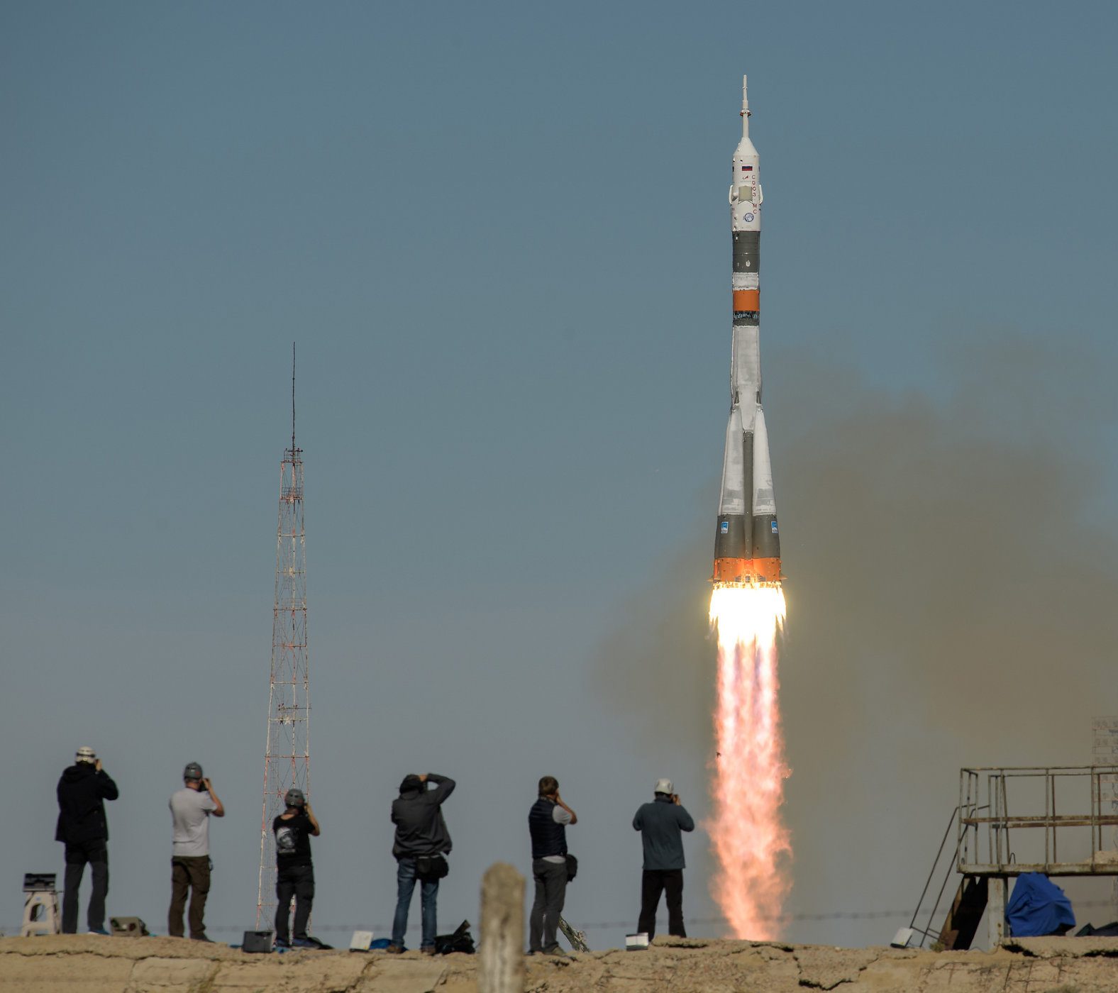 إطلاق صاروخ سويوز الروسي المصدر:Bill Ingalls/NASA