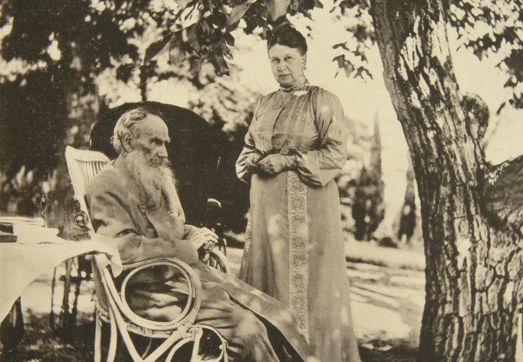 زوجات الأدباء، ليو تولستوي وزوجته.