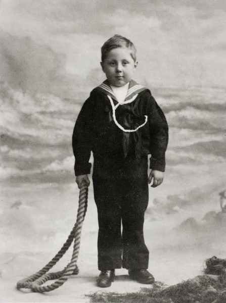 جورج أورويل في طفولته